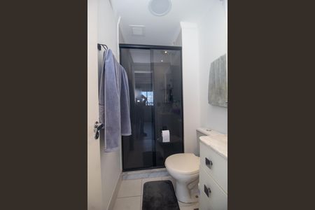 Apartamento à venda com 66m², 2 quartos e 2 vagasBanheiro Social