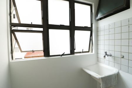 Apartamento para alugar com 62m², 3 quartos e 1 vaga Apartamento para alugar com 62m², 3 quartos e 1 vagaCozinha e Área de Serviço