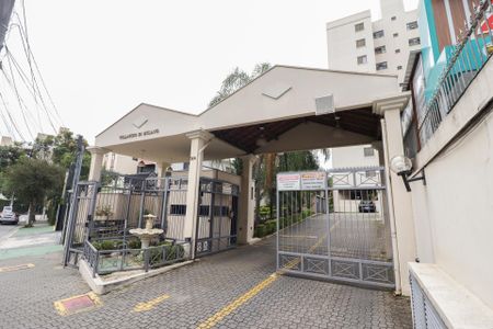 Apartamento para alugar com 62m², 3 quartos e 1 vaga Apartamento para alugar com 62m², 3 quartos e 1 vagaFachada