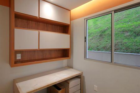 Apartamento à venda com 87m², 2 quartos e 2 vagasQuarto 