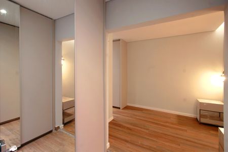 Apartamento à venda com 87m², 2 quartos e 2 vagasCloset