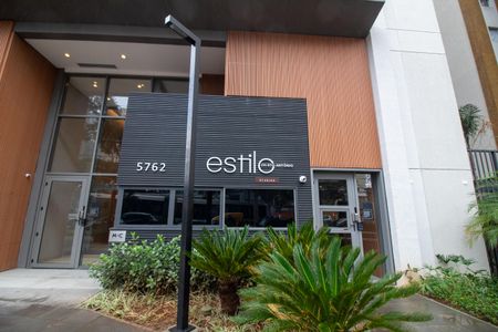 Studio para alugar com 27m², 1 quarto e sem vaga Studio para alugar com 27m², 1 quarto e sem vagaFachada e portaria