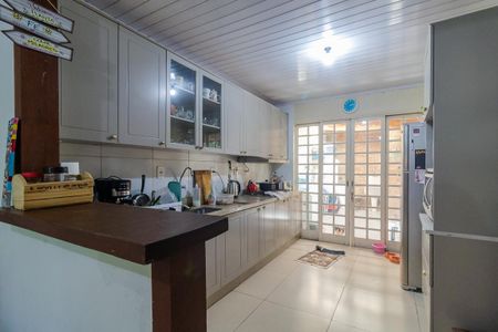 Casa à venda com 200m², 2 quartos e 5 vagas Casa à venda com 200m², 2 quartos e 5 vagasCozinha