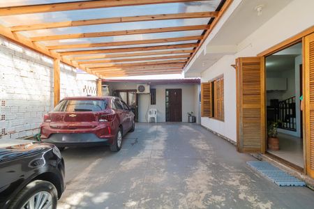 Casa à venda com 200m², 2 quartos e 5 vagas Casa à venda com 200m², 2 quartos e 5 vagasGaragem