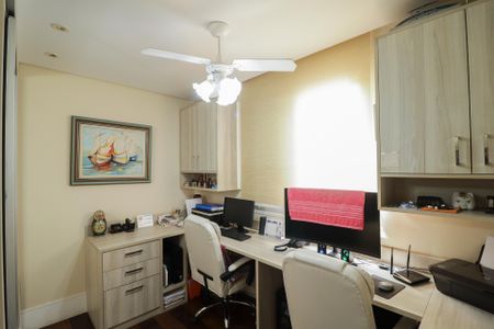 Apartamento à venda com 118m², 3 quartos e 2 vagasQuarto 2