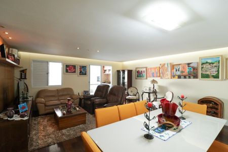 Apartamento à venda com 118m², 3 quartos e 2 vagasSala