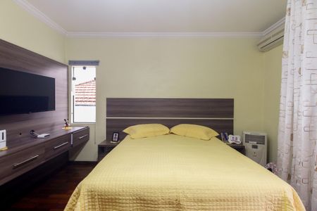 Casa à venda com 200m², 3 quartos e 4 vagas Casa à venda com 200m², 3 quartos e 4 vagasSuíte