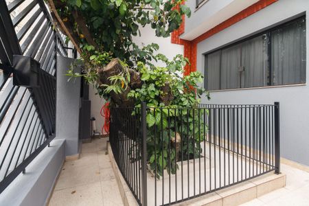 Casa à venda com 200m², 3 quartos e 4 vagas Casa à venda com 200m², 3 quartos e 4 vagasQuintal e Garagem