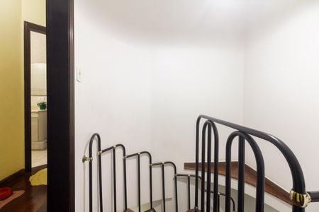 Casa à venda com 200m², 3 quartos e 4 vagas Casa à venda com 200m², 3 quartos e 4 vagasCorredor de Acesso