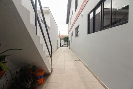 Casa à venda com 200m², 3 quartos e 4 vagas Casa à venda com 200m², 3 quartos e 4 vagasQuintal e Garagem