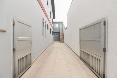 Casa à venda com 200m², 3 quartos e 4 vagas Casa à venda com 200m², 3 quartos e 4 vagasQuintal e Garagem