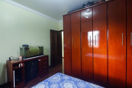 Casa à venda com 200m², 3 quartos e 4 vagas Casa à venda com 200m², 3 quartos e 4 vagasQuarto 2