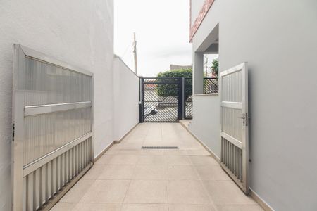 Casa à venda com 200m², 3 quartos e 4 vagas Casa à venda com 200m², 3 quartos e 4 vagasQuintal e Garagem