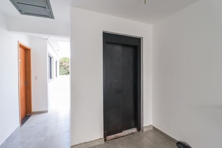 Apartamento à venda com 38m², 1 quarto e sem vagaÁrea Comum