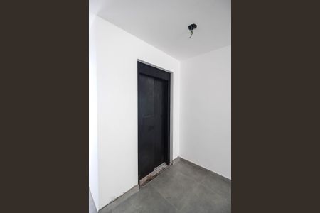 Apartamento à venda com 37m², 1 quarto e sem vagaElevador