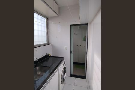 Apartamento à venda com 70m², 2 quartos e 1 vaga Apartamento à venda com 70m², 2 quartos e 1 vagaÁrea de Serviço