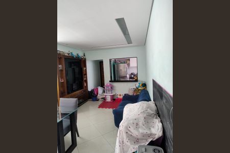 Apartamento à venda com 70m², 2 quartos e 1 vaga Apartamento à venda com 70m², 2 quartos e 1 vagaSala