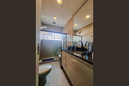 Casa para alugar com 240m², 4 quartos e 1 vaga Casa para alugar com 240m², 4 quartos e 1 vagaBanheiro da Suíte