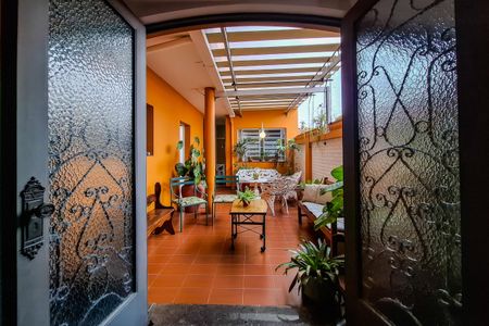 Casa para alugar com 240m², 4 quartos e 1 vaga Casa para alugar com 240m², 4 quartos e 1 vagaVaranda gourmet