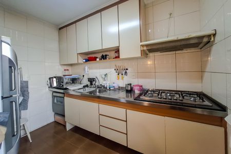 Casa para alugar com 240m², 4 quartos e 1 vaga Casa para alugar com 240m², 4 quartos e 1 vagaCozinha