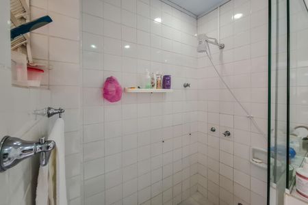 Casa para alugar com 240m², 4 quartos e 1 vaga Casa para alugar com 240m², 4 quartos e 1 vagaBanheiro Social