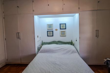 Casa para alugar com 240m², 4 quartos e 1 vaga Casa para alugar com 240m², 4 quartos e 1 vagaSuíte