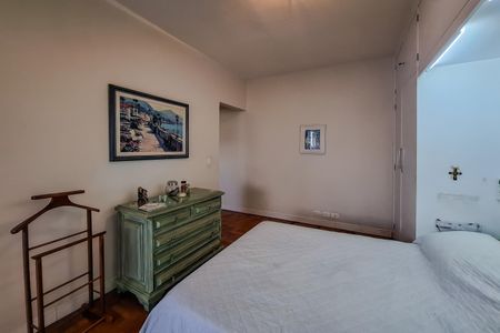 Casa para alugar com 240m², 4 quartos e 1 vaga Casa para alugar com 240m², 4 quartos e 1 vagaSuíte