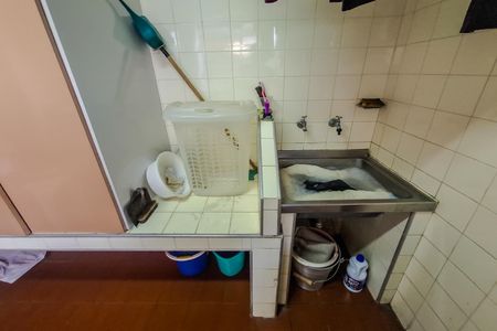 Casa para alugar com 240m², 4 quartos e 1 vaga Casa para alugar com 240m², 4 quartos e 1 vagaÁrea de Serviço