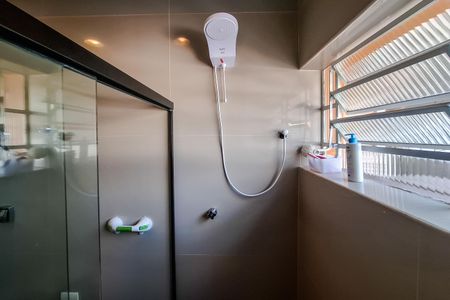 Casa para alugar com 240m², 4 quartos e 1 vaga Casa para alugar com 240m², 4 quartos e 1 vagaBanheiro da Suíte