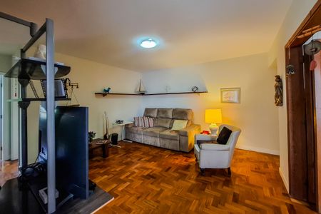 Casa para alugar com 240m², 4 quartos e 1 vaga Casa para alugar com 240m², 4 quartos e 1 vagaSala Superior TV