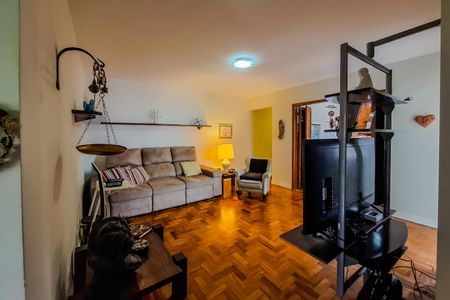 Casa para alugar com 240m², 4 quartos e 1 vaga Casa para alugar com 240m², 4 quartos e 1 vagaSala Superior TV