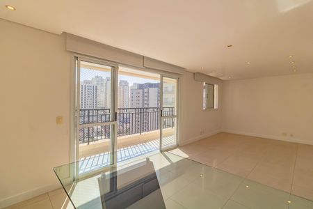 Apartamento para alugar com 104m², 2 quartos e 2 vagasSala