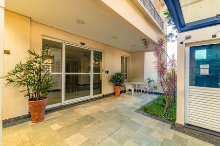 Apartamento para alugar com 104m², 2 quartos e 2 vagasFachada