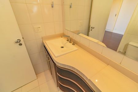 Apartamento para alugar com 104m², 2 quartos e 2 vagasBanheiro