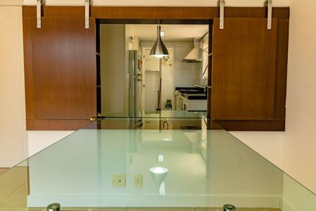 Apartamento para alugar com 104m², 2 quartos e 2 vagasCozinha