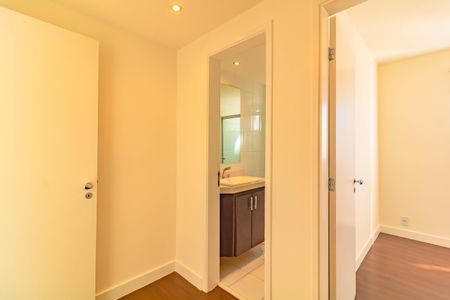 Apartamento para alugar com 104m², 2 quartos e 2 vagasCorredor