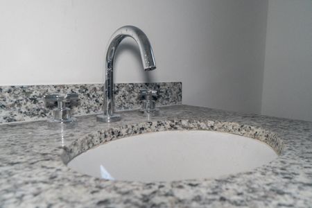 Apartamento à venda com 125m², 3 quartos e 1 vaga Apartamento à venda com 125m², 3 quartos e 1 vagaBanheiro da Suíte Detalhe