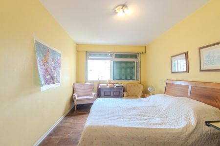 Apartamento à venda com 232m², 3 quartos e 2 vagasSuíte 1