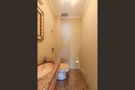 Apartamento à venda com 232m², 3 quartos e 2 vagasLavabo