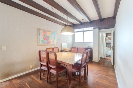 Apartamento à venda com 232m², 3 quartos e 2 vagasCopa