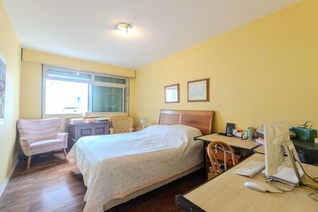 Apartamento à venda com 232m², 3 quartos e 2 vagasSuíte 1