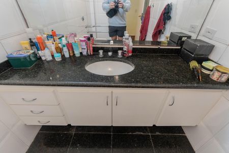 Apartamento à venda com 232m², 3 quartos e 2 vagasBanheiro