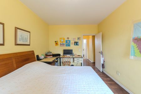 Apartamento à venda com 232m², 3 quartos e 2 vagasSuíte 1