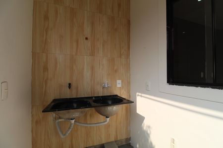 Casa de condomínio para alugar com 160m², 2 quartos e 1 vagaÁrea de serviço