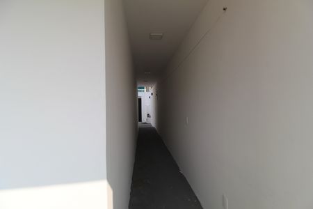 Casa de condomínio para alugar com 160m², 2 quartos e 1 vagaLateral - Circulação de ar