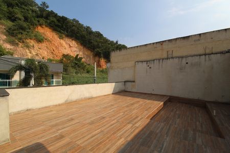 Casa de condomínio para alugar com 160m², 2 quartos e 1 vagaTerraço
