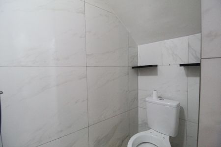 Casa de condomínio para alugar com 160m², 2 quartos e 1 vagaLavabo