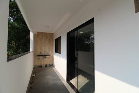 Casa de condomínio para alugar com 160m², 2 quartos e 1 vagaVaranda dos fundos