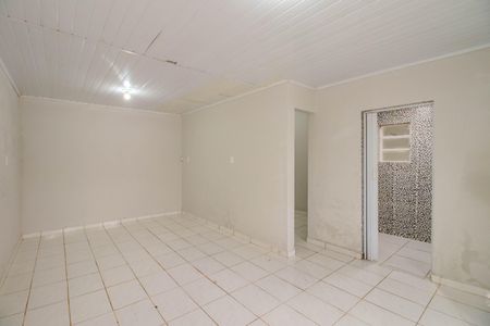 Casa à venda com 330m², 2 quartos e 2 vagasEdícula - Sala e Cozinha