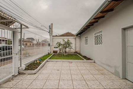 Casa à venda com 330m², 2 quartos e 2 vagasPátio